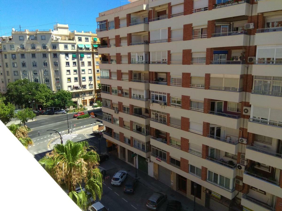 Apartament Валенсия Екстериор снимка